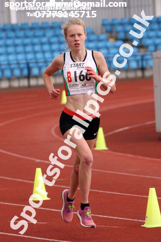 Womens under-17s 3 stage relay, Northern Senior 6 and 4 and Junior Stage Road Relays, SportsCity, Manchester. Photo:  David T. Hewitson/Sports for All Pics